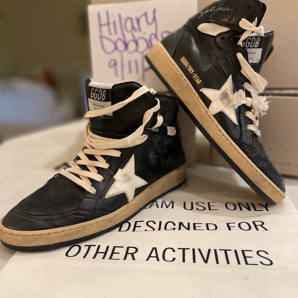 Golden Goose Black High-Top Sky Star Sneaker Size 39 ⭐️